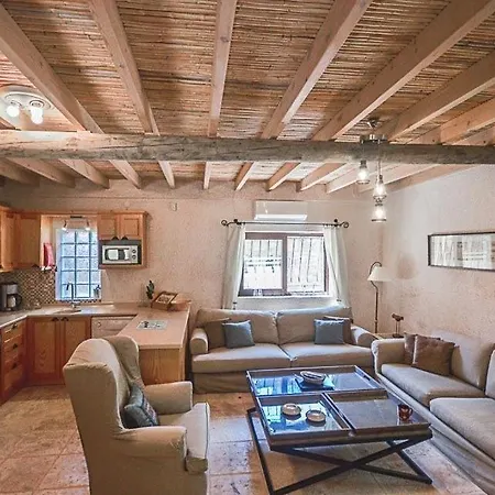 فيلة Sleeps 4 Pool Air Con Wifi
